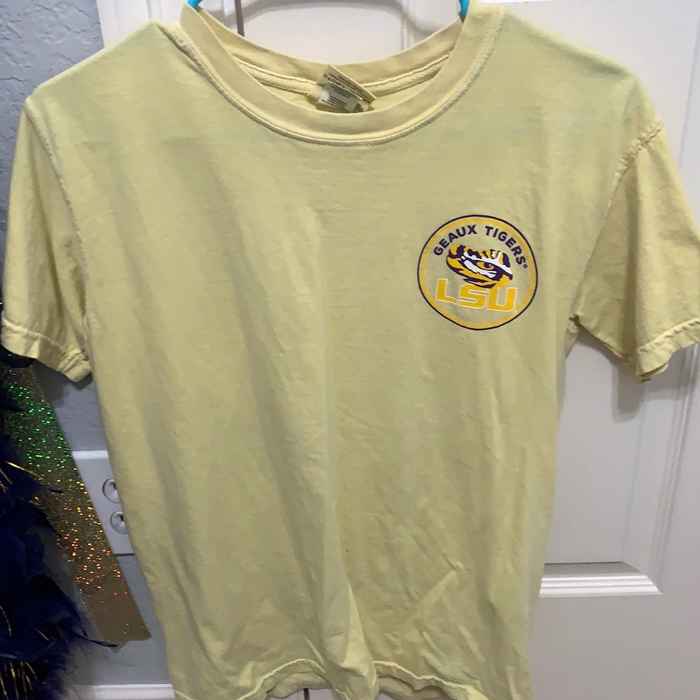 Comfort colors LSU tshirt!!!!